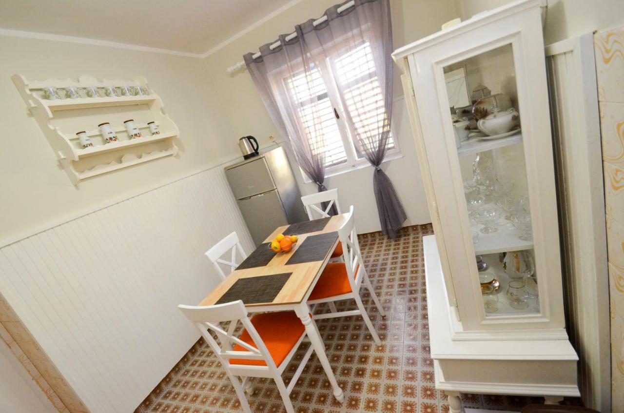 Red House Apartment 科托尔 外观 照片