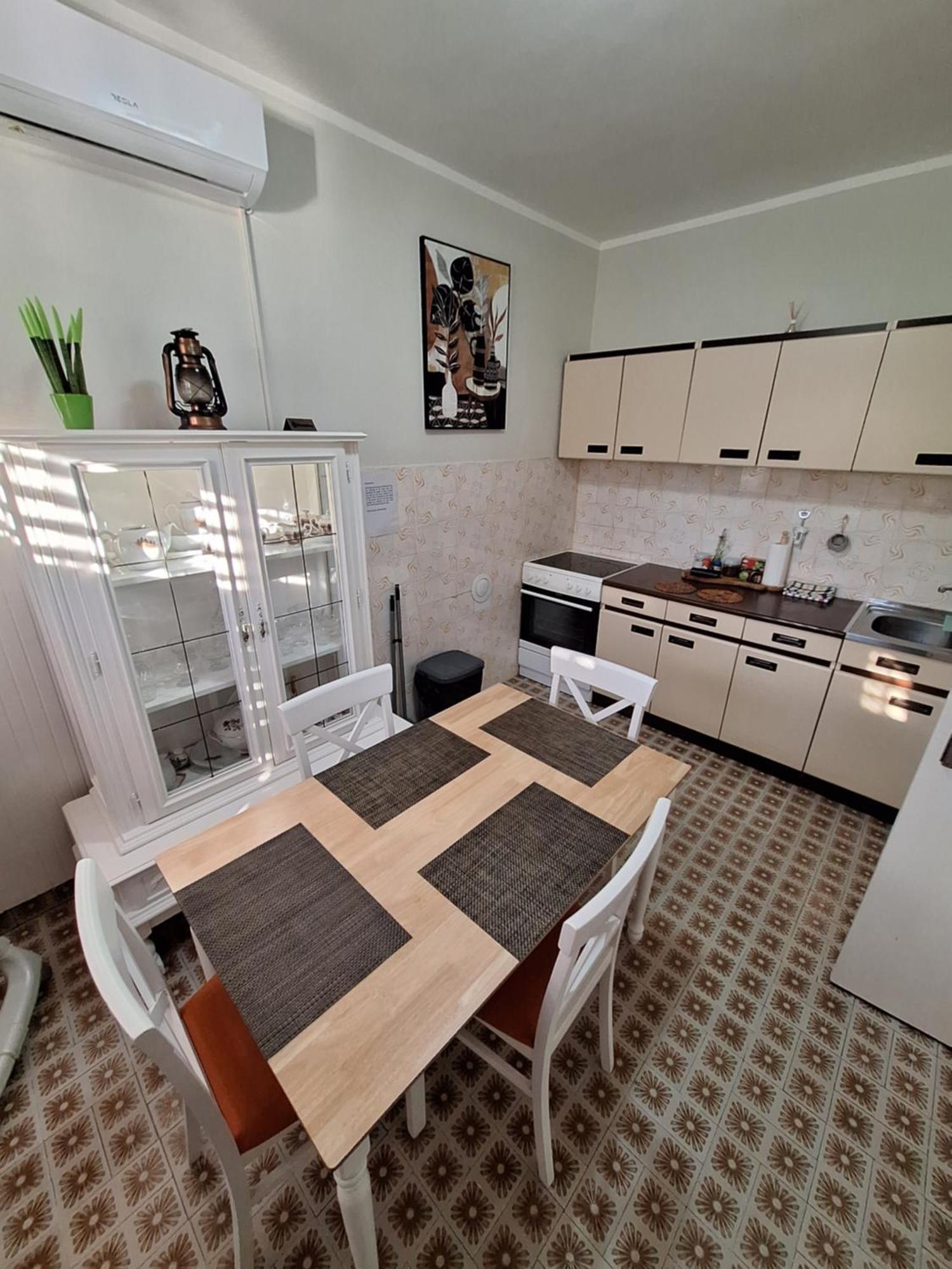 Red House Apartment 科托尔 外观 照片